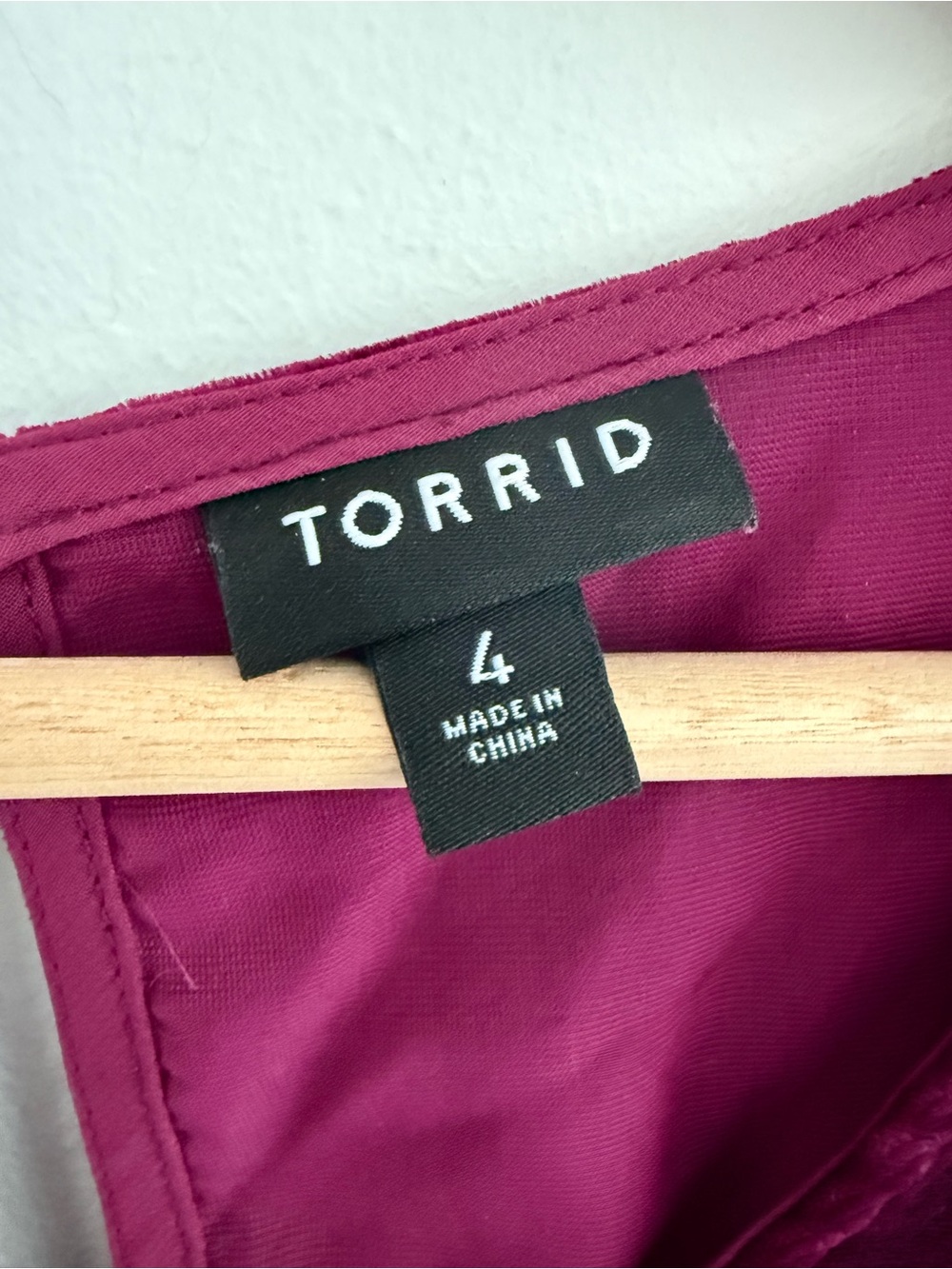 Torrid Red Burgundy Velvet Ruched Sleeve Top 4XL - Picture 5 of 7